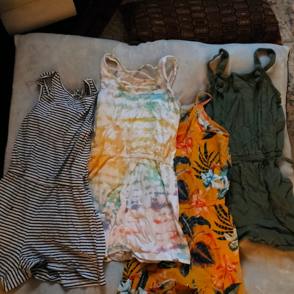 Girls xl 4 Old Navy Rompers